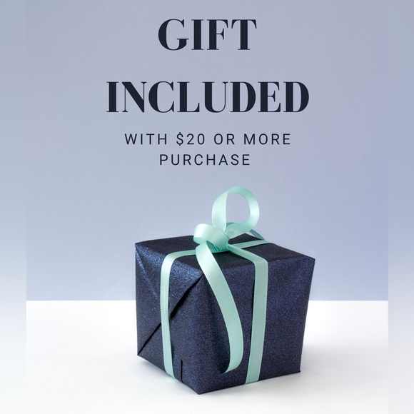 Gold Coin Chain Bracelet - Picture 7 of 7